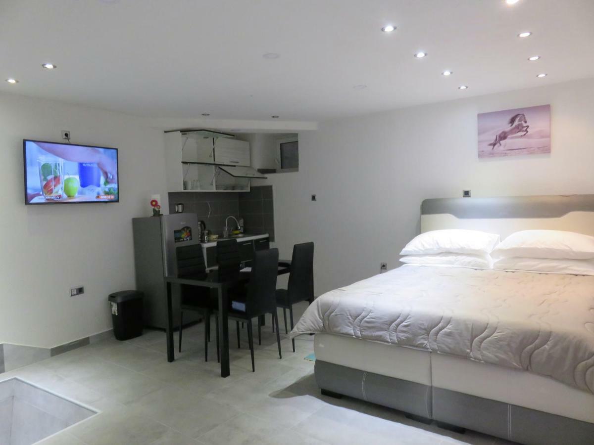 Apartament Cres Εξωτερικό φωτογραφία